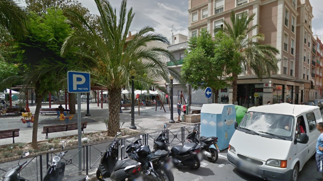 Cs vuelve a pedir la zona de carga y descarga de la Plaza de Altabix