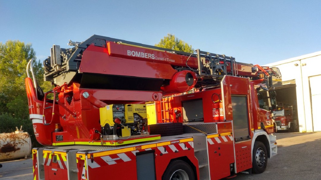 Un incendio causa daños en un restaurante de Cala Tarida