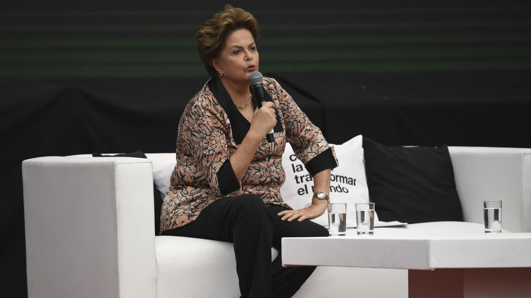 Dilma Rousseff: "Bolsonaro no solo quiere ganar, quiere destruir"