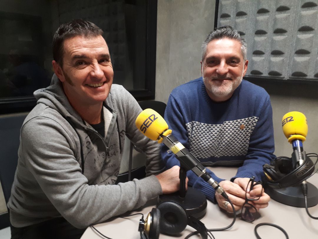 Germán Amuategi, a la izquierda, es integrante de Eibar Sahara Elkartea Germán Amuategi, a la izquierda, es integrante de Eibar Sahara Elkartea