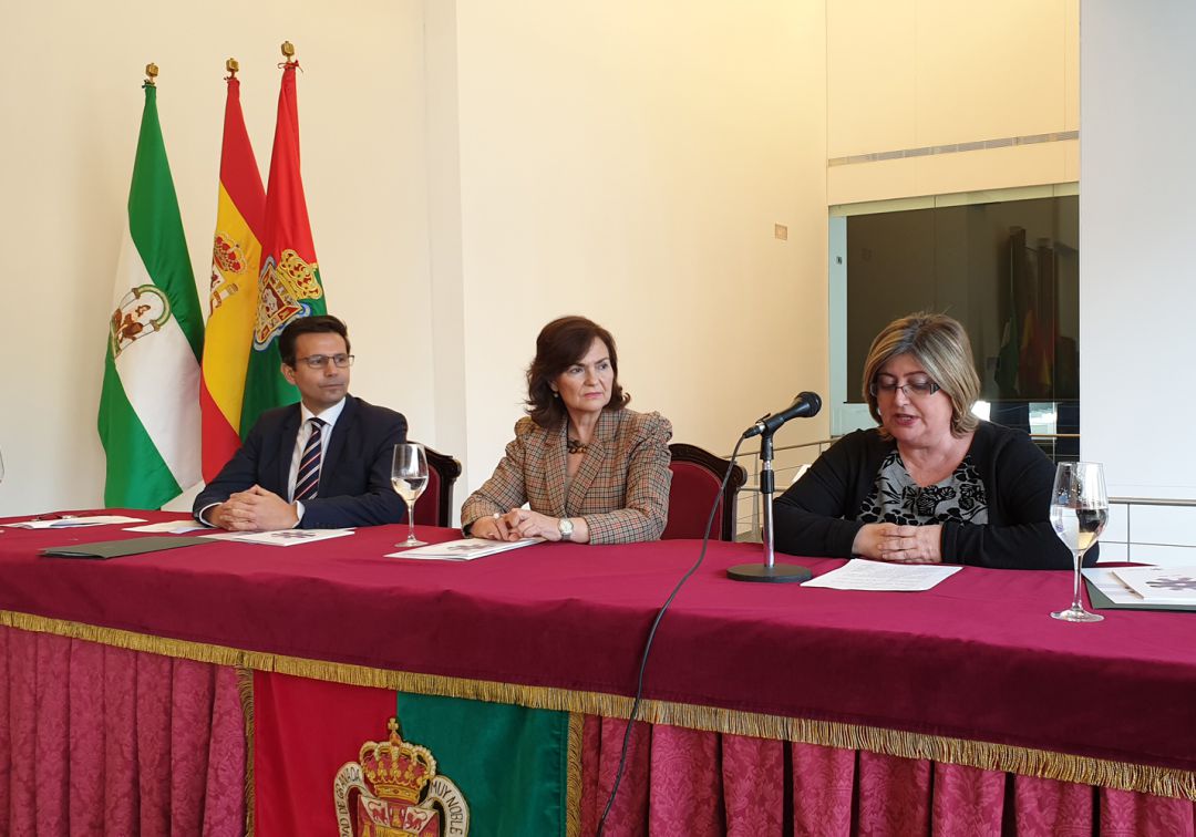Carmen Calvo explicita así el 'compromiso del Gobierno' con Granada