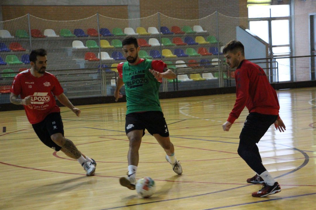 Felipe Valerio ya puede jugar con ElPozo, llegó el transfer Felipe Valerio ya puede jugar con ElPozo, llegó el transfer