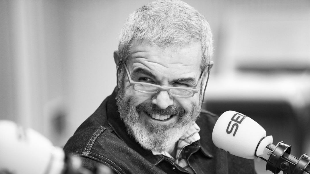 Lorenzo Caprile: Escoté es una mariposa de hierro