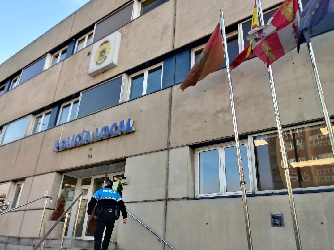 Policía Local: Urge convocar nuevas plazas de policías Policía Local: Urge convocar nuevas plazas de policías