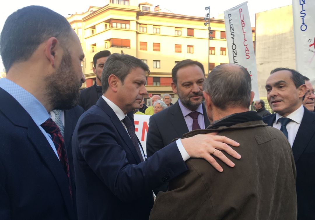 Las instituciones relanzan el proyecto de integración ferroviaria de Irun