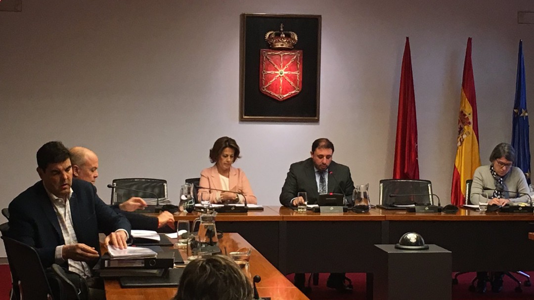 Barcina se desmarca de la fusión de Caja Navarra y admite que le "dolió" su desaparición