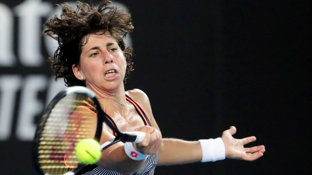 Carla Suárez se despide de Australia mermada por las molestias en su rodilla