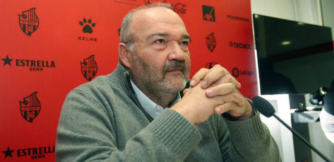 Joan Oliver, presidente del Reus, en rueda de prensa Joan Oliver, presidente del Reus, en rueda de prensa