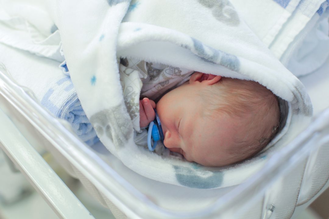Un error causado por la desesperación de los supuestos compradores delató la venta de un niño por 160 dólares Un error causado por la desesperación de los supuestos compradores delató la venta de un niño por 160 dólares
