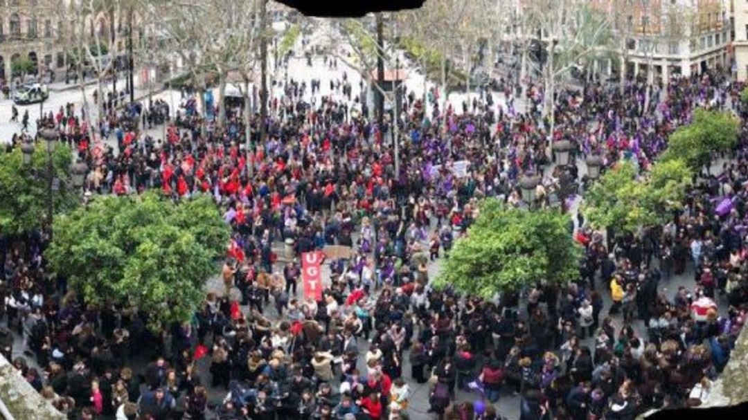 A juicio por llamar guarras y golfas a las manifestantes del 8M en Sevilla
