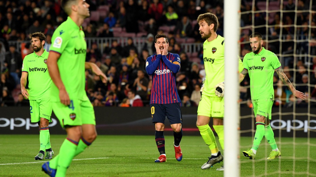 Manu Carreño: El Barça va a ganar o perder la clasificación en los despachos