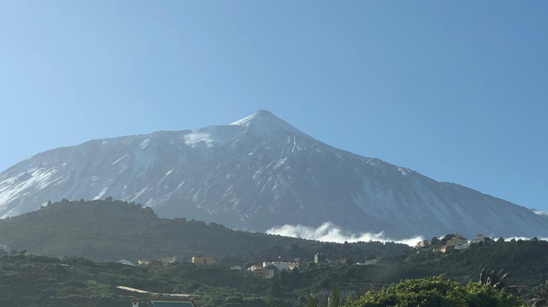 Cerrados los accesos al Teide por hielo en la calzada