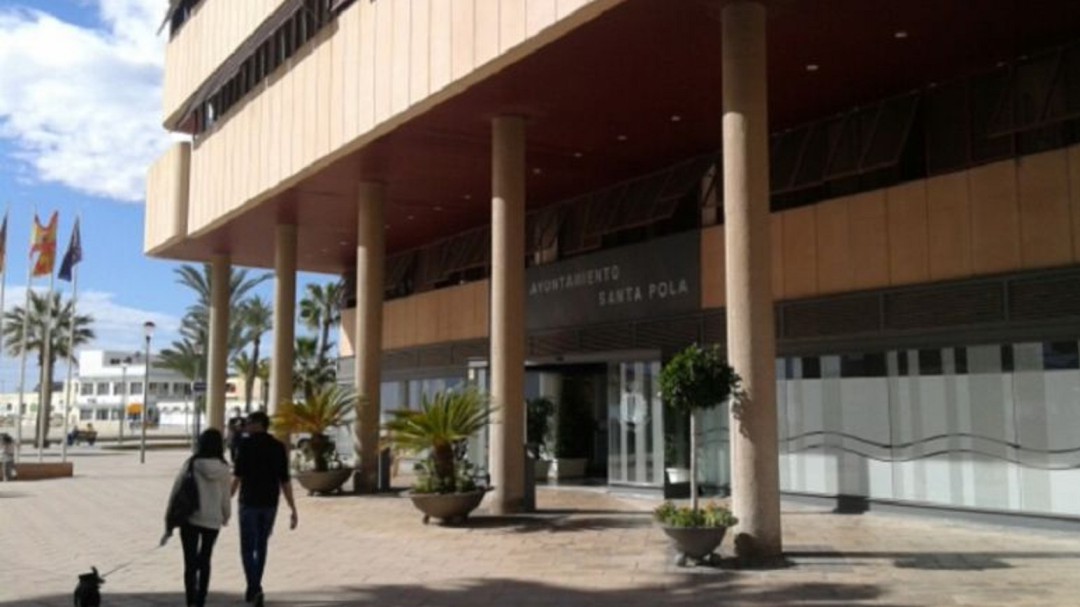 Paralizado el desahucio de una mujer de 94 años en Santa Pola