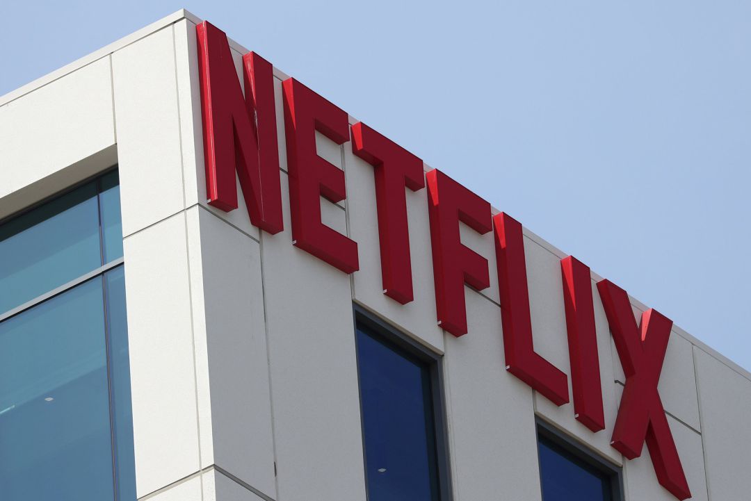 El logo de Netflix en la fachada de sus oficinas en Los Angeles El logo de Netflix en la fachada de sus oficinas en Los Angeles