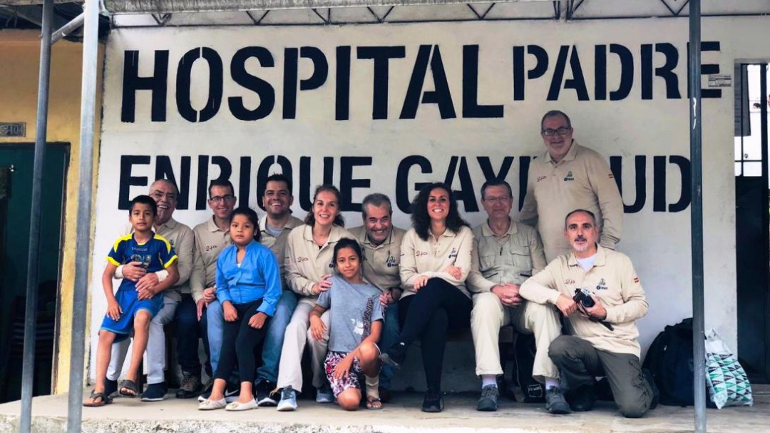 Dos médicos del Hospital Universitario de Guadalajara de misión humanitaria en Ecuador
