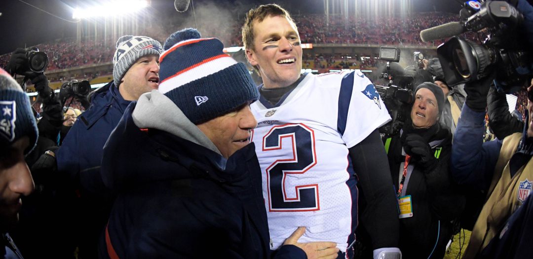 Tom Brady y Bill Belichik celebran la victoria ante los Chiefs Tom Brady y Bill Belichik celebran la victoria ante los Chiefs