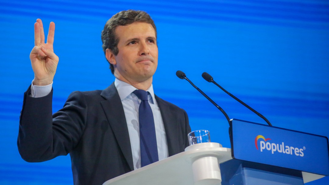 Los críticos del PP esperan a los resultados de mayo para validar a Casado