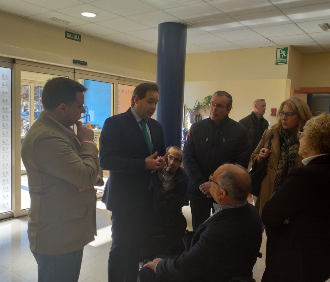 Núñez escucha las peticiones de Cocemfe Núñez escucha las peticiones de Cocemfe