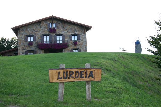 Lurdeia, en Bermeo (Bizkaia). Lurdeia, en Bermeo (Bizkaia).