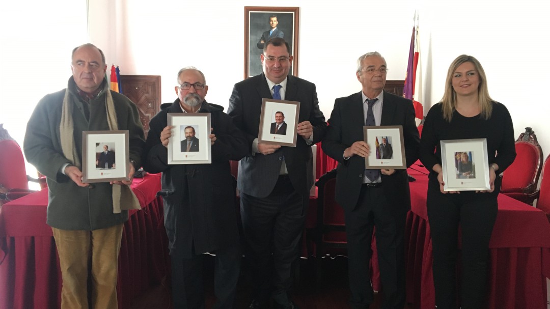 Baeza reconoció a sus alcaldes democráticos