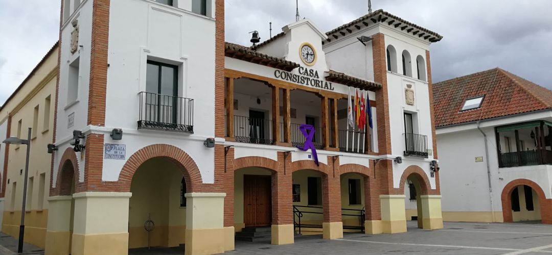 El consistorio ha reducido su deuda bancaria hasta los diez millones de euros El consistorio ha reducido su deuda bancaria hasta los diez millones de euros