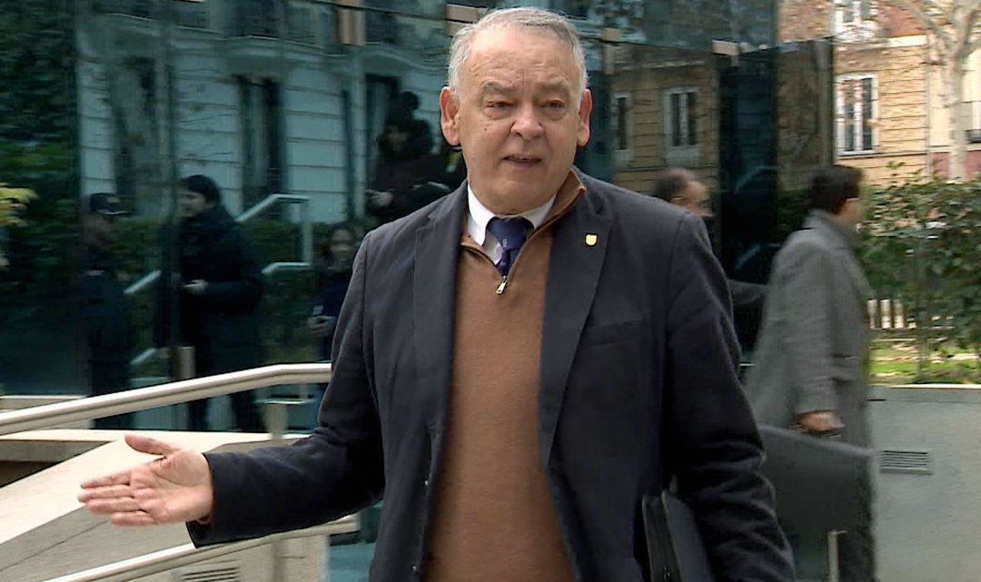 El ex número dos de la Policía Nacional Eugenio Pino, a su salida de la Audiencia Nacional El ex número dos de la Policía Nacional Eugenio Pino, a su salida de la Audiencia Nacional