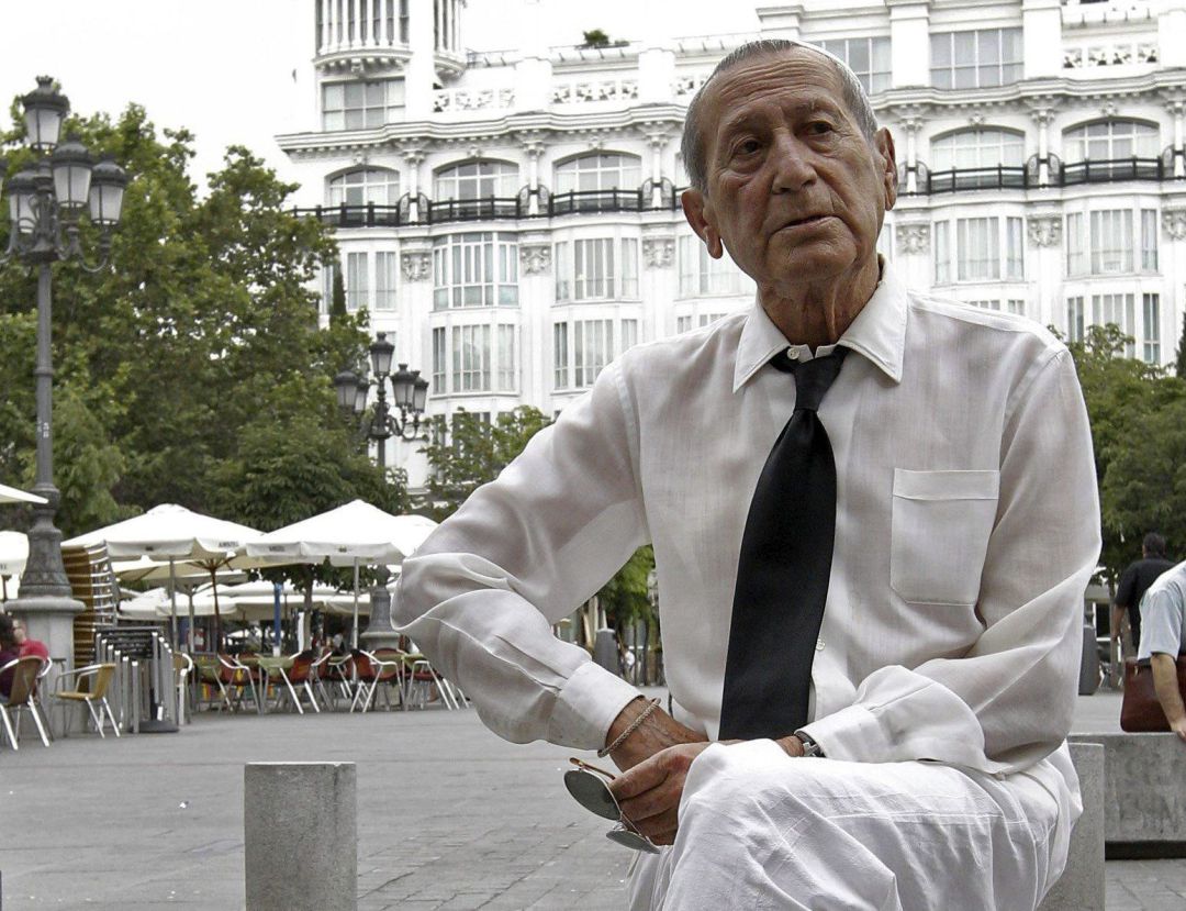 El diseñador Elio Berhanyer, uno de los grandes de la historia de la moda española El diseñador Elio Berhanyer, uno de los grandes de la historia de la moda española
