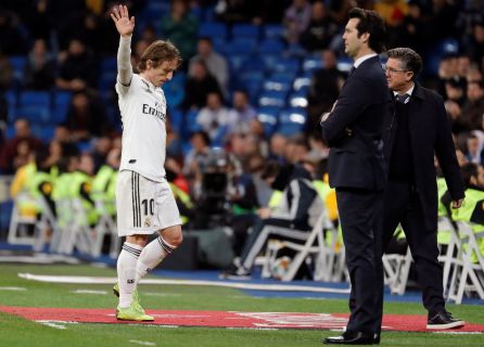 Modric se retira ovacionado Modric se retira ovacionado