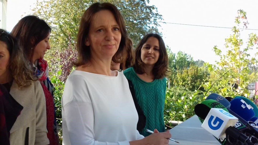 Podemos debe hacer política desde la decencia, no desde el eje derecha-izquierda