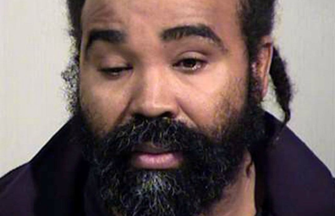 El enfermero detenido, Nathan Sutherland El enfermero detenido, Nathan Sutherland