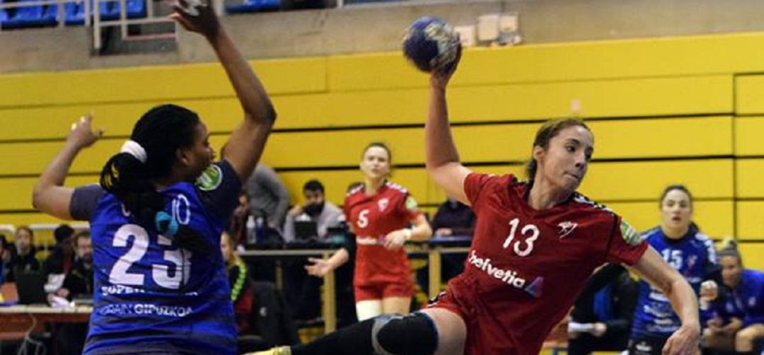 Derrota ante el Amara Bera Bera que se sitúa líder provisional Derrota ante el Amara Bera Bera que se sitúa líder provisional