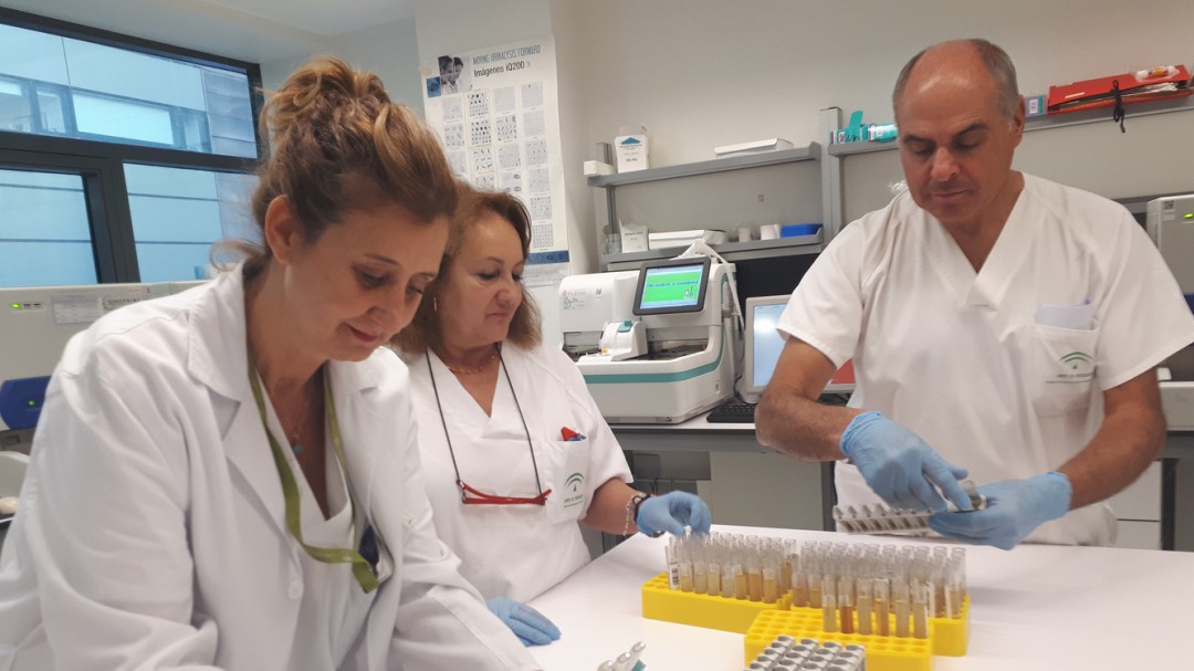 Los laboratorios del Hospital San Cecilio, consiguen el sello de 'calidad excelente'