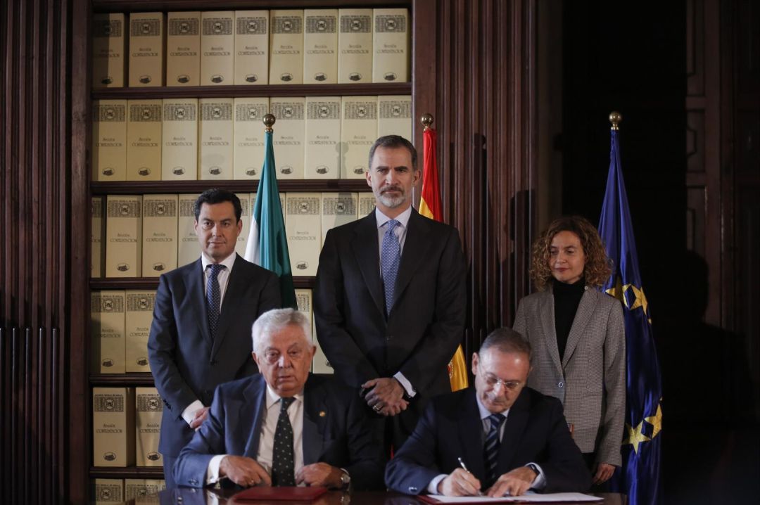 El Rey preside la cesión al Archivo de Indias de documentos de la Cámara de Comercio El Rey preside la cesión al Archivo de Indias de documentos de la Cámara de Comercio