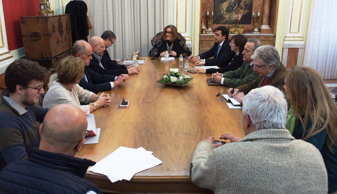 La reunión estuvo presidida por la concejala de Cultura, Marta Segarra La reunión estuvo presidida por la concejala de Cultura, Marta Segarra