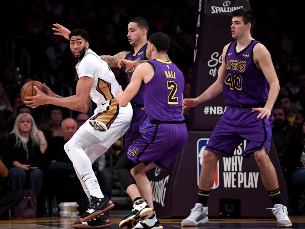 Davis durante su último partido contra los Lakers Davis durante su último partido contra los Lakers