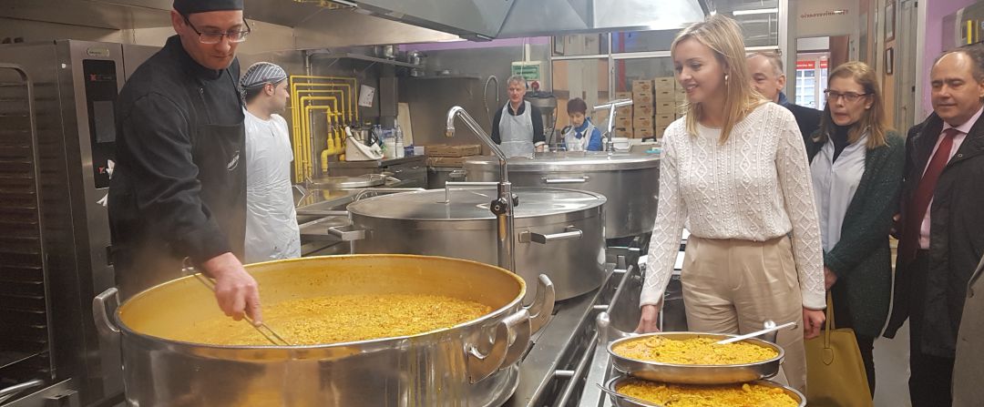 Política social de la Xunta visita la Cocina Económica Política social de la Xunta visita la Cocina Económica