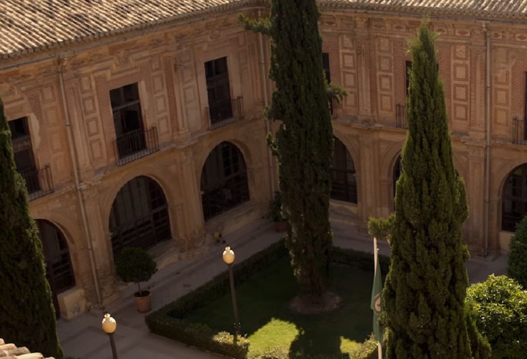 El Ayuntamiento de Murcia ordena el cese de actividad de dos pabellones de la UCAM El Ayuntamiento de Murcia ordena el cese de actividad de dos pabellones de la UCAM