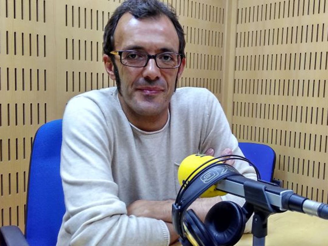 Isaac Rosa en los estudios de la Cadena SER en Murcia Isaac Rosa en los estudios de la Cadena SER en Murcia