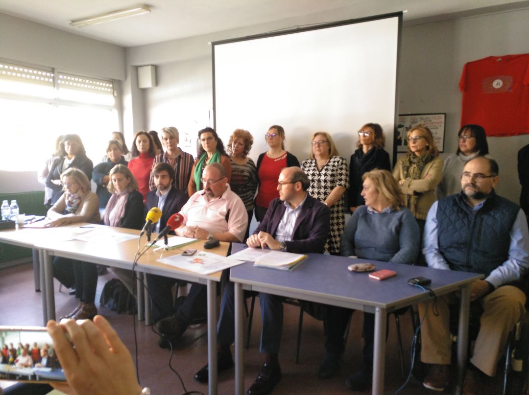 Representantes de las asociaciones de la Plataforma Educación Inclusiva Sí, Especial también Representantes de las asociaciones de la Plataforma Educación Inclusiva Sí, Especial también