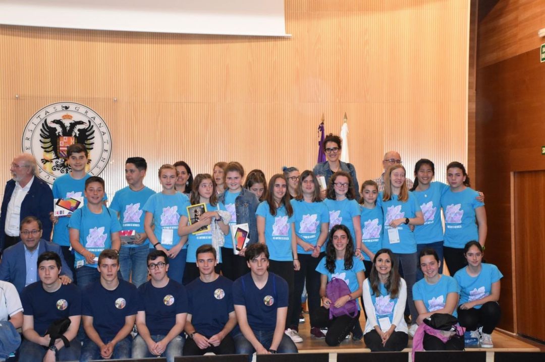 Alumnos del IES "Antonio de Mendoza" Alumnos del IES "Antonio de Mendoza"