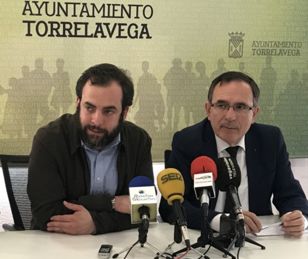 El concejal de urbanismo y el alcalde El concejal de urbanismo y el alcalde