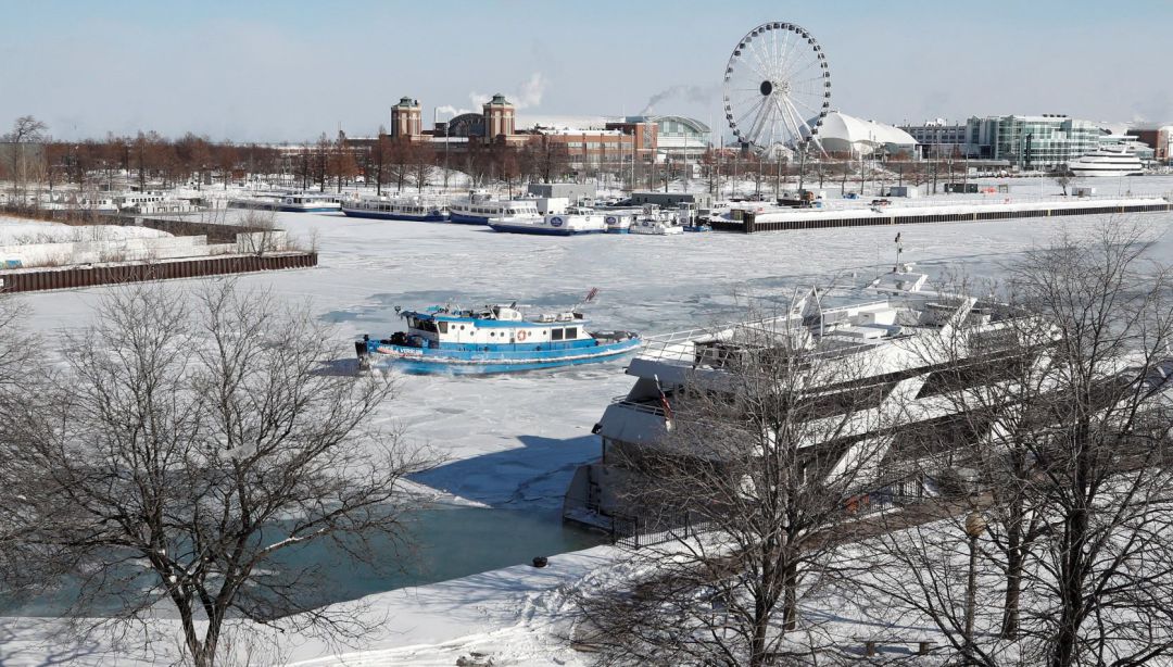 De acuerdo con los meteorólogos, las temperaturas en el área de Chicago podrían bajar a menos 31 grados centígrados. De acuerdo con los meteorólogos, las temperaturas en el área de Chicago podrían bajar a menos 31 grados centígrados.