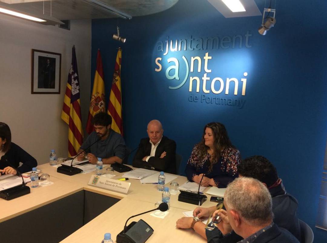 Imagen del pleno de hoy del Ayuntamiento de Sant Antoni Imagen del pleno de hoy del Ayuntamiento de Sant Antoni