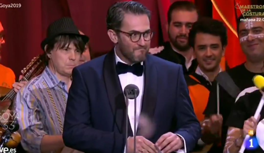Màxim Huerta Goya: Màxim Huerta hace el chiste que nadie esperaba en los Goya: "Ya saben que soy..." Màxim Huerta Goya: Màxim Huerta hace el chiste que nadie esperaba en los Goya: "Ya saben que soy..."