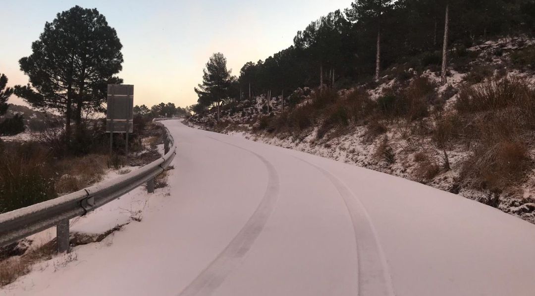 La primera nevada de 2019 llega al Noroeste de la Región La primera nevada de 2019 llega al Noroeste de la Región