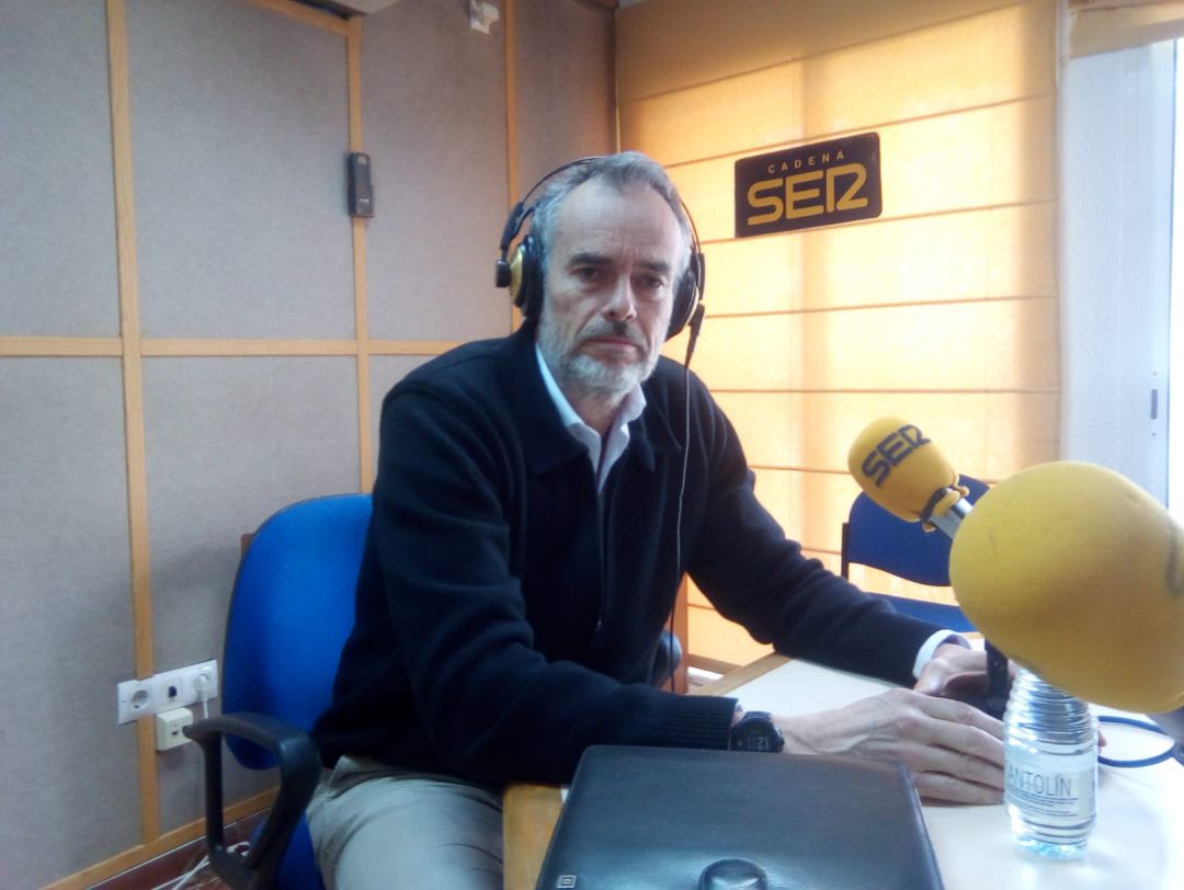 Carlos Ortiz, presidente de la AIQBe en Radio Huelva. Carlos Ortiz, presidente de la AIQBe en Radio Huelva.