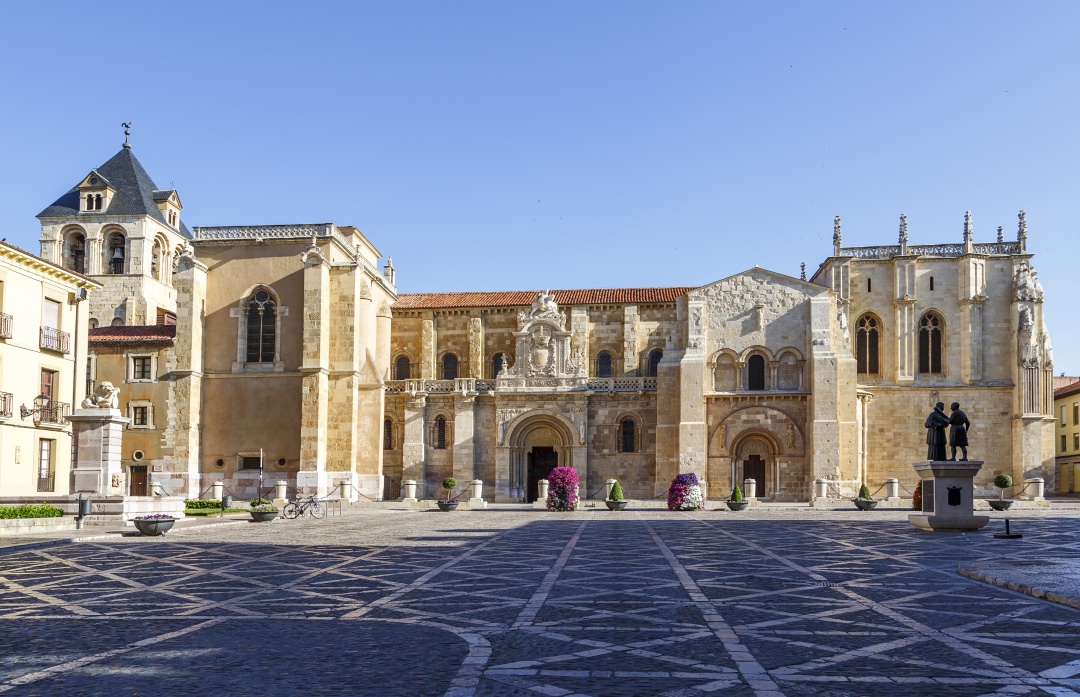 Basílica de San Isidoro Basílica de San Isidoro