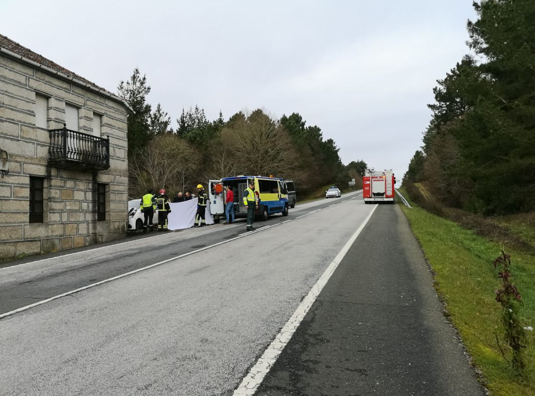 El accidente se producía a las 11:25 de esta mañana de lunes en O Irixo El accidente se producía a las 11:25 de esta mañana de lunes en O Irixo
