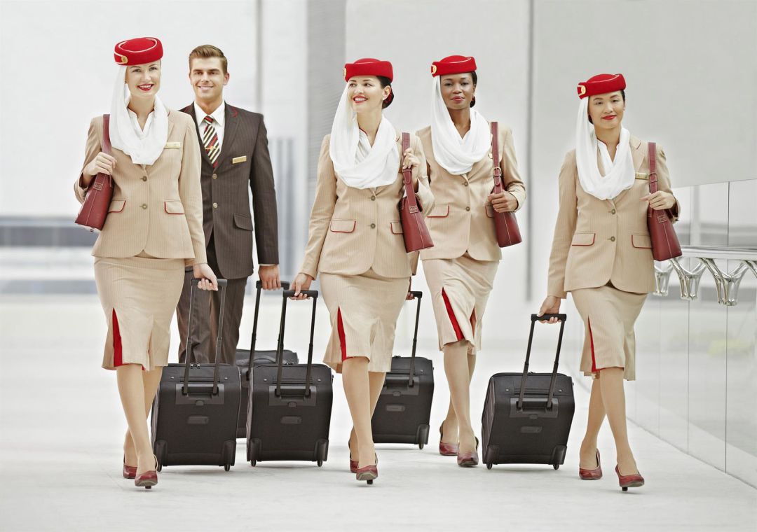Emirates busca tripulantes de cabina en Madrid, Sevilla y Córdoba Emirates busca tripulantes de cabina en Madrid, Sevilla y Córdoba
