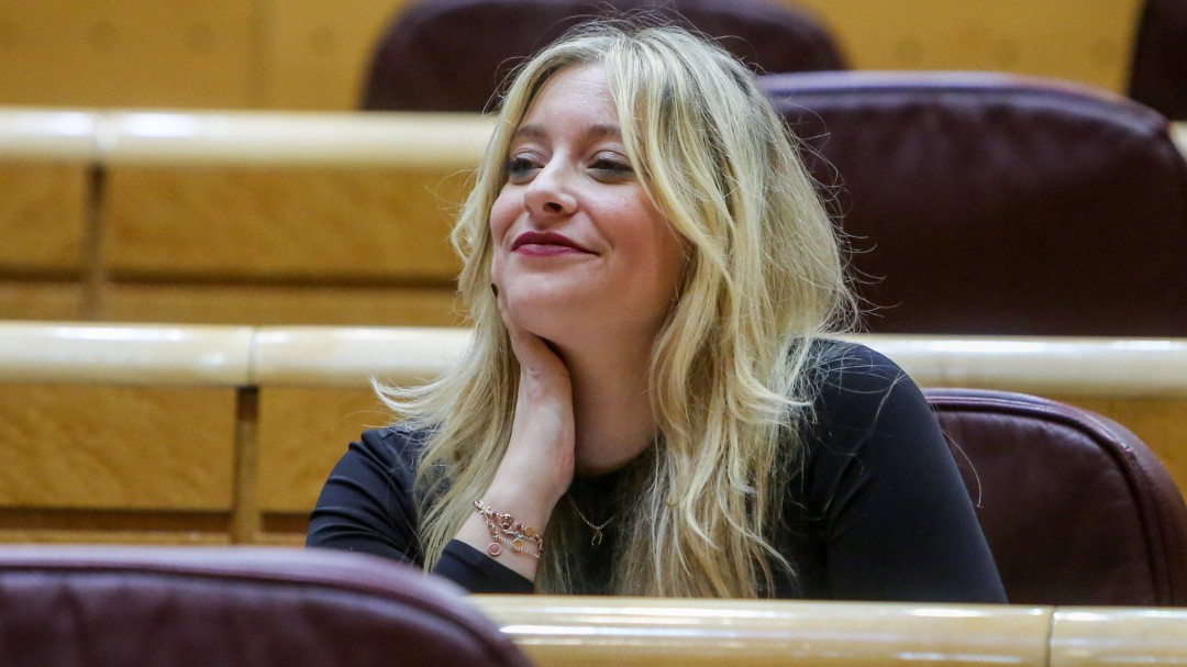 Abucheos a una senadora del PP por criticar que se destinen 15 millones para desenterrar "unos huesos"